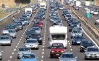 Al via l'esodo estivo, domani strade da bollino nero. NoiConsumatori ricorda i consigli per la guida sicura