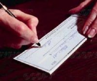 L'assegno bancario pu� essere pagato al possessore anche senza indicazione del beneficiario