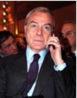 Una bomba potenziale. Secondo "La Repubblica" il vero obiettivo delle indagini in corso per corruzione sarebbe Gianni Letta