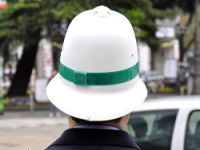 Cassazione: Si può mandare a quel paese il vigile che passa a casa per fare la multa