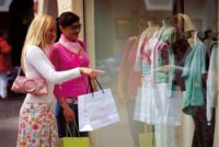 1 maggio, dai Comuni sì al confronto con i sindacati sull'apertura dei negozi