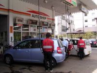 Tamponamento in manovra del benzinaio: sì al risarcimento diretto