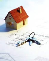 Conduttore che riscatta immobile facendo valere la prelazione non è tenuto a pagare canoni sin dalla data della alienazione al terzo