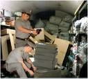 Napoli, scoperta base del falso: sequestrati 75.000 articoli contraffatti
