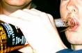 Milano, sanzioni fino a 500 euro per consumo e detenzione di alcol sotto i 16 anni