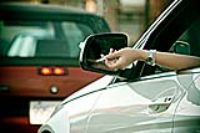 Stop al fumo in auto: multe salatissime e punti decurtati dalla patente