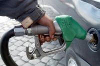 PETROLIO AI MINIMI MA IL COSTO DELLA BENZINA NON SI ADEGUA PER IL PESO DELLE TASSE