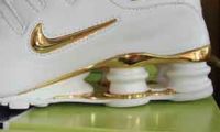 Nike 'taroccate' in vendita su 33 siti Internet