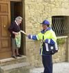 Valida la notifica fatta a persona diversa dal destinatario anche se firma in modo illeggibile