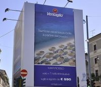 Viaggi del Ventaglio in crisi economica, sospesa in Borsa