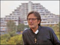 Il presidente Pisani nomina don Aniello Manganiello assessore alla legalità affari sociali e giovani dell' VIII municipalità