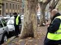 Valida la multa fuori dalle strisce blu quando l'ausiliario del traffico è dipendente comunale