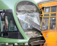 Milano, ennesimo scontro fra tram: 12 feriti. E' polemica