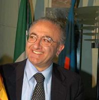La famiglia di De Luca tutta indagata. Dopo il padre e la madre ecco il turno del figlio