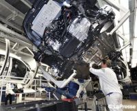 Auto, a maggio mercato europeo -5.9%: mai così male dal 1993