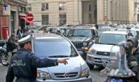 Napoli, inchiesta smog: tutta la città senza auto giovedì mattina