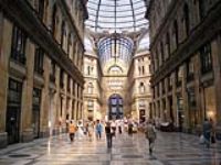 Napoli, proposta la chiusura notturna  della Galleria Umberto I
