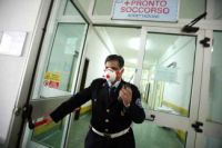 Influenza A, morto un medico a Napoli «Al Cotugno altri casi critici»/Ascolta