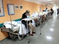 Emergenza al Loreto Mare di Napoli, pazienti in barella e carenza di medici 