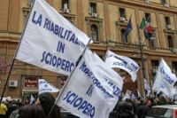 Napoli, lunedì chiudono 20 centri di riabilitazione per protesta contro i mancati rimborsi dell'Asl Napoli 1