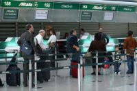 Sì all'aumento delle tariffe aeroportuali In arrivo rincari di 3 euro a volo