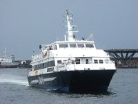 Aumento ticket traghetti e aliscafi nel Golfo di Napoli 