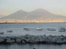 Napoli, sale la temperatura delle acque marine: tutto viene a galla e non si verifica il rimescolamento delle acque