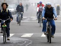 "Stop alle auto in tutto il Nord Italia" Moratti-Chiamparino contro lo smog