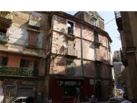 Allarme crollo edificio a Castellammare