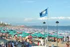Mare, in Campania 12 bandiere blu. Pisani "Sono più le spiagge inquinate che quelle pulite. Chiediamo più tutela dell'ambiente"