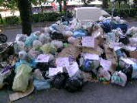 Oltre il danno anche la beffa della tassa sui rifiuti per i cittadini napoletani