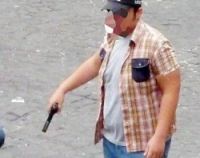 Baby gang spaventa passanti in Via Foria, armati di pistole giocattolo e proiettili di gomma