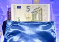 Bce/ la nuova banconota da 5 euro debutta giovedì