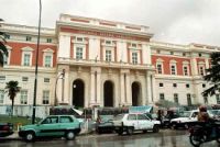 Napoli, il centro trombosi del Cardarelli senza medici: pazienti respinti in rivolta