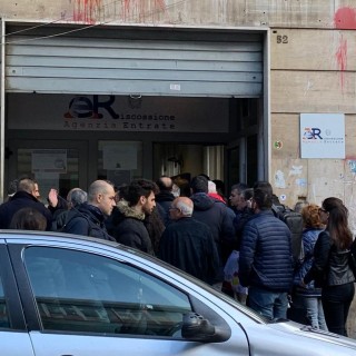 Stop al fisco rapace e alla umiliazione dei cittadini per pagare le tasse, Noiconsumatori.it mette in guardia dal bluff rottamazione e dai debiti già prescritti